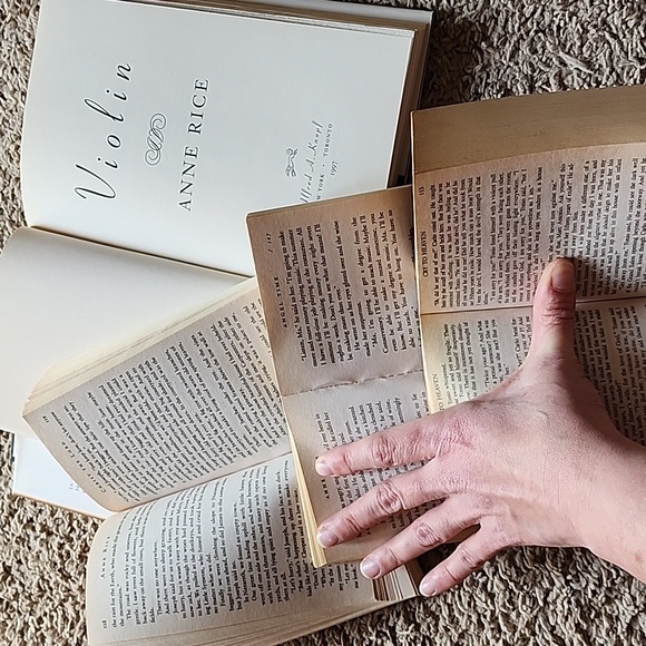 Anne Rice Book Collection - Picture 5 of 5